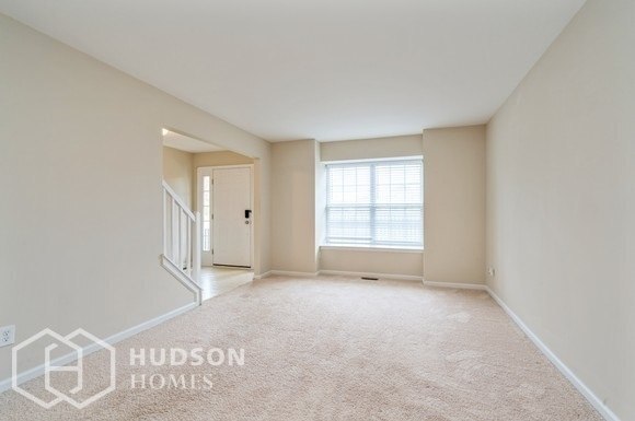 Foto del edificio - 373 Brookfield Dr