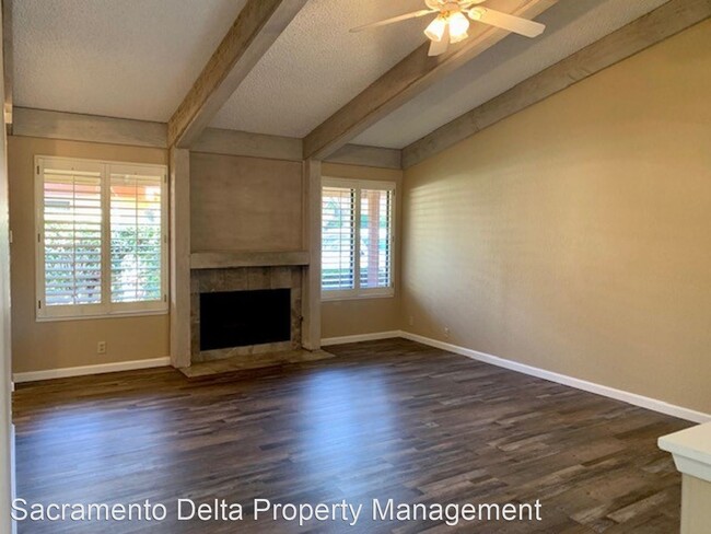 Building Photo - 2 br, 2 bath House - 5541 Sequoia Circle