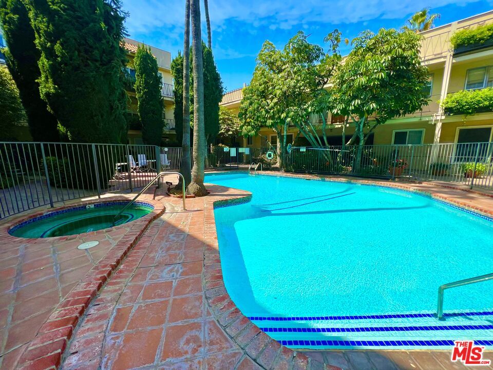 Foto principal - 11670 W Sunset Blvd