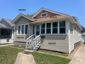 Building Photo - 7511 Monroe Ave