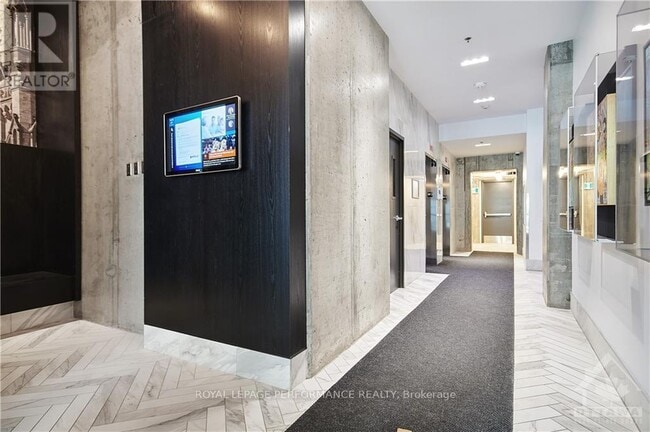 Building Photo - 20 Daly Ave