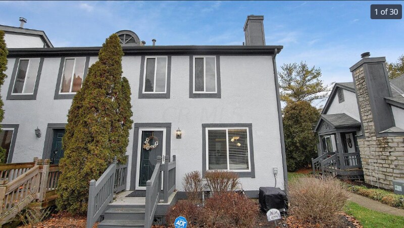 Foto principal - 6994 Avery Rd