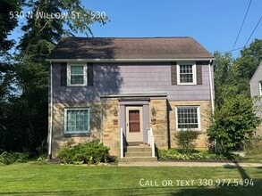 Building Photo - 530 N Willow St
