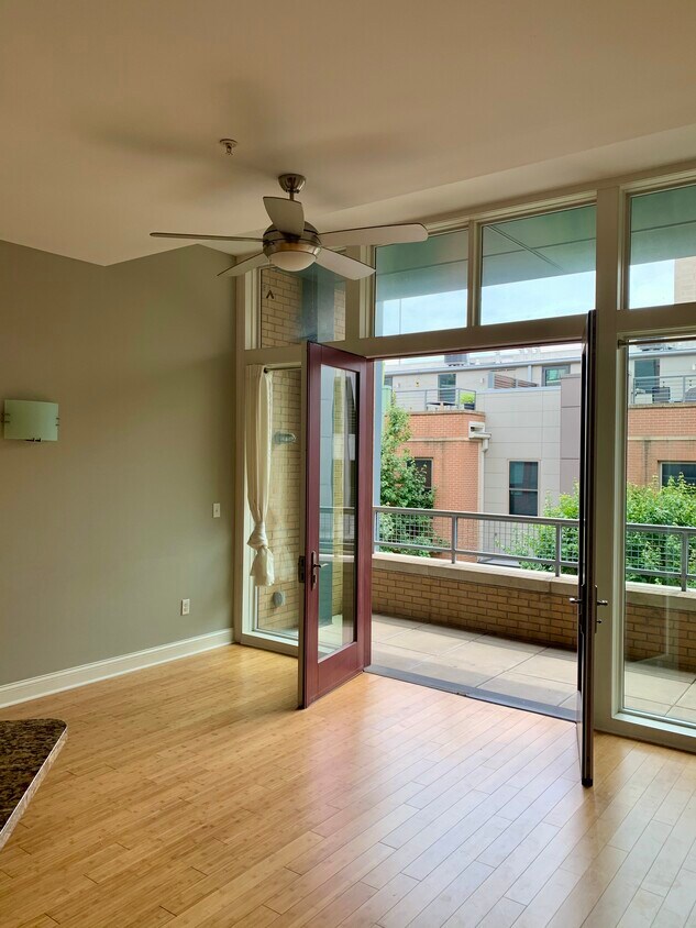 1326 Vine St Unit 4, Cincinnati, OH 45202 Condo for Rent in