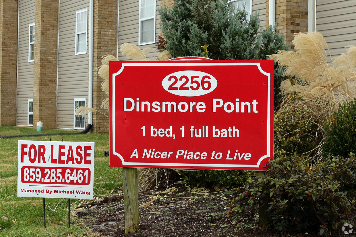 Entrance - Dinsmore Pointe