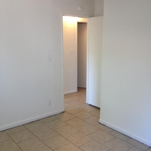 Building Photo - 3156 Eagledale Dr