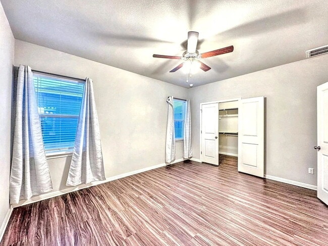 Building Photo - 152 Witchhazel Way