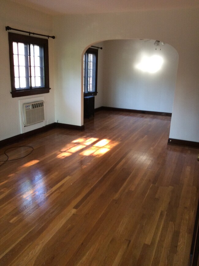 Foto del edificio - 1070 Delta Ave
