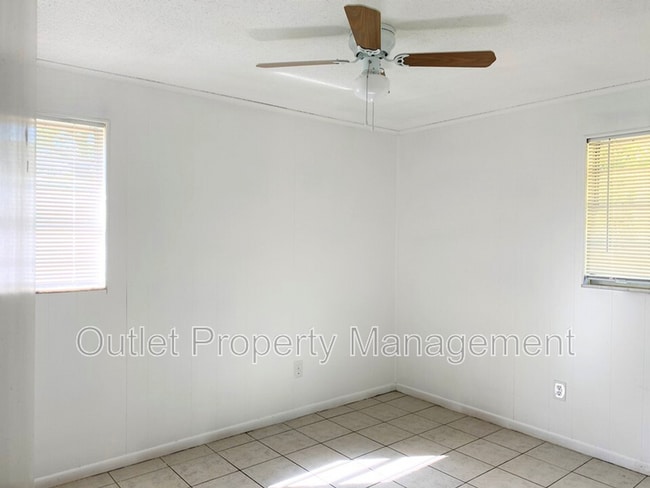 Foto del edificio - 806 E 14th St