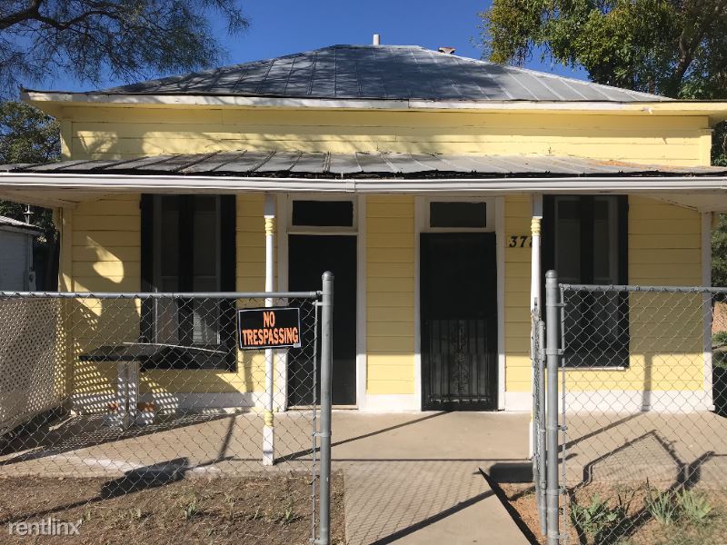 Primary Photo - 1 br, 1 bath House - 378 S Devereaux St