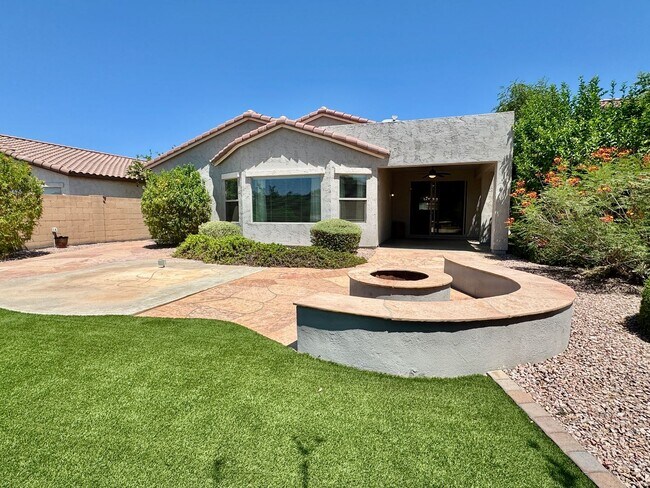 Building Photo - Pristine Single Level 3 Bedroom Home In The Sought After Gated Lagos Vistoso Community in Chandler!