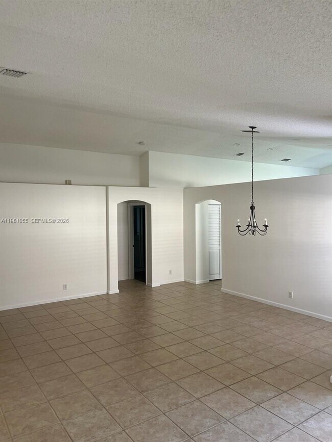 Foto del edificio - 5033 Prairie Dunes Village Cir