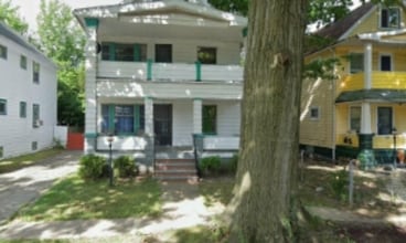 Building Photo - 2764 E 124th St