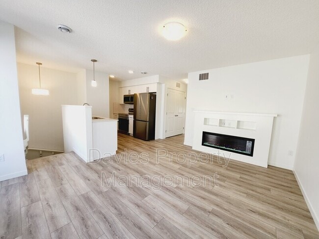Building Photo - 1530 Tamarack Blvd NW