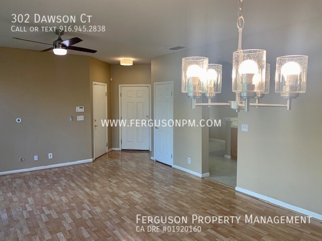 Foto del edificio - Move In Ready Roseville Home on a Cul De S...