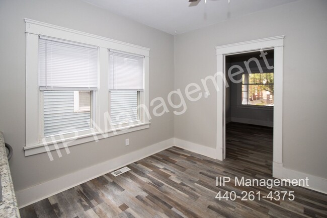 Building Photo - UPDATED 1 BEDROOM UNIT IN THE HEART OF TRE...