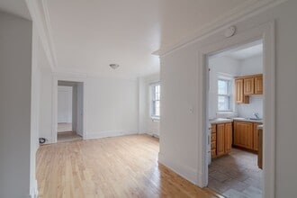 Building Photo - 1 Av. Rosemount