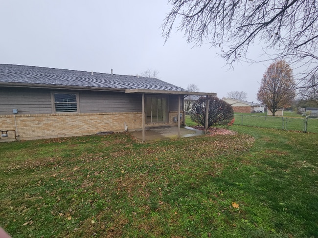 Foto del edificio - 1555 Vista Ridge Dr