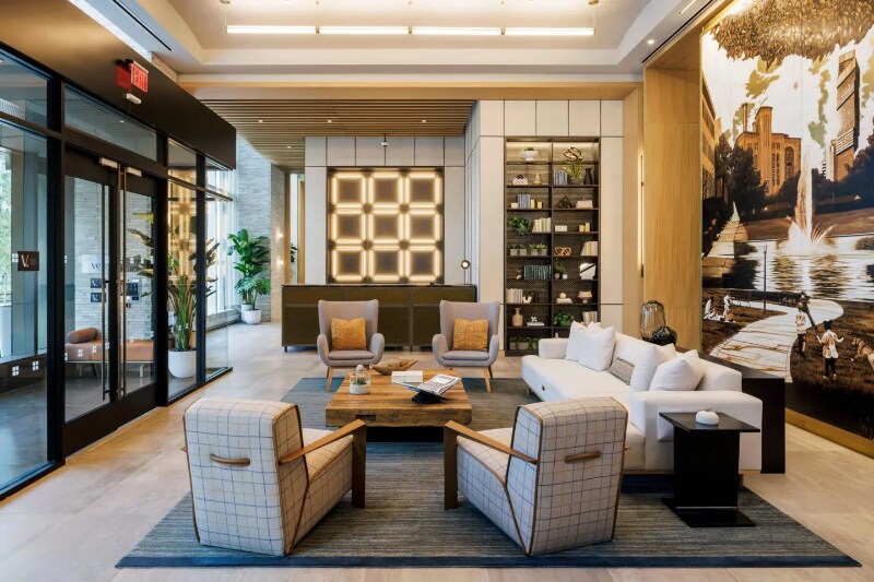 Foto principal - 26 Christopher Columbus Dr