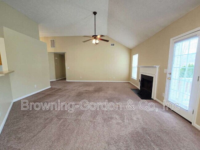 Foto del edificio - 701 Warmstone Ct