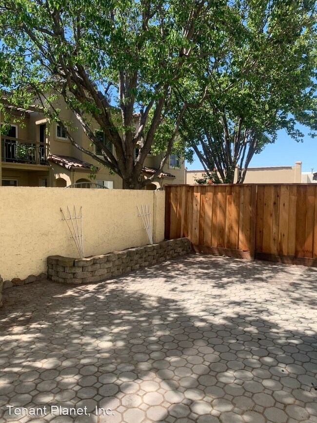 Foto del edificio - 3 br, 2.5 bath House - 150 Millwater Ct