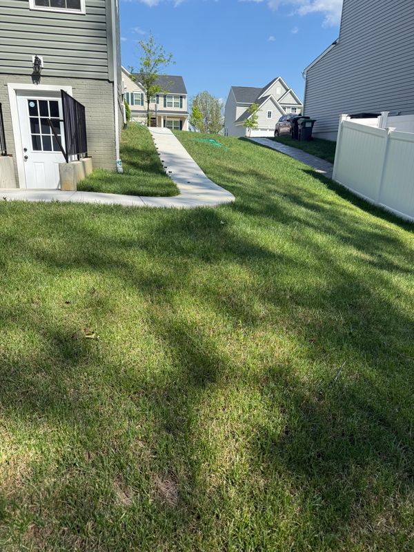Foto del edificio - 512 Rivers Edge Dr