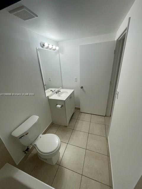 Building Photo - 8301 SW 142nd Ave