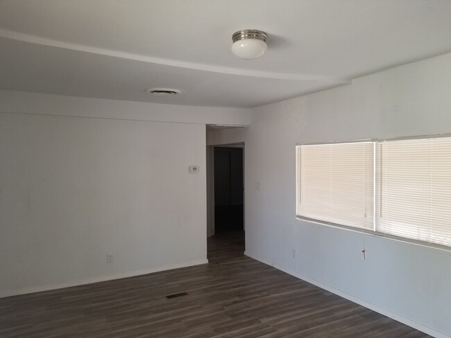 Foto del edificio - Newly Remodeled 2 Bedroom Mobile Home in B...