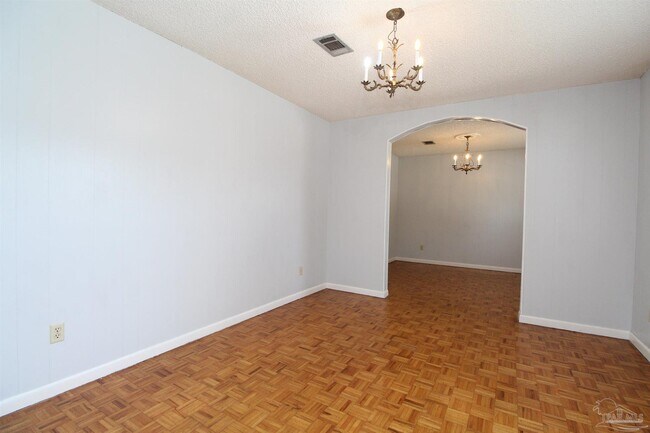 Foto del edificio - 1400 N D St