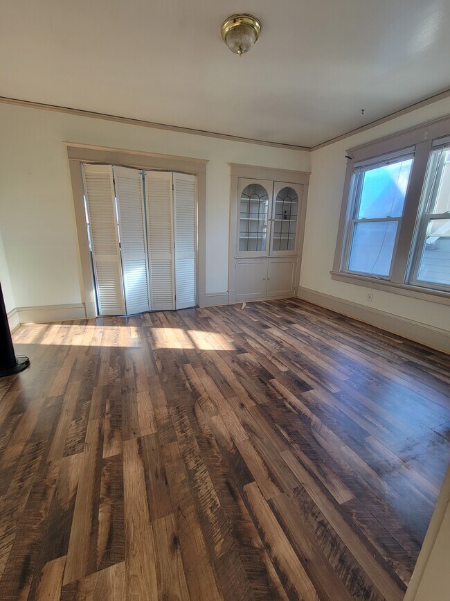 Foto del edificio - 3215 N Holton St
