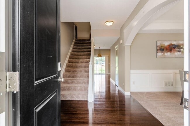 Building Photo - 8366 Marwithe Pl