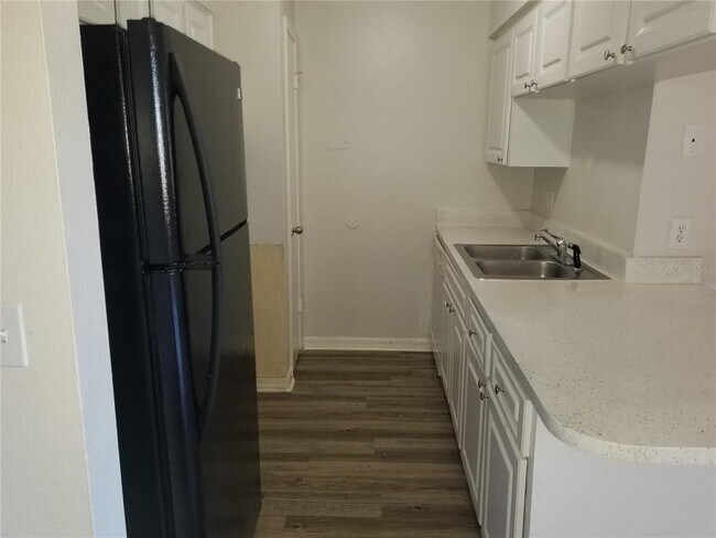 Foto del edificio - 247 Red Maple Pl