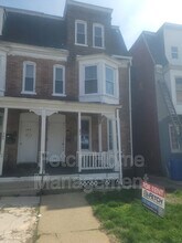 Building Photo - 264 W Cottage Pl