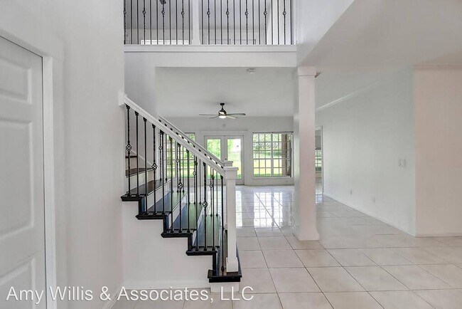 Foto del edificio - 4 br, 4 bath House - 7801 Lovain Dr