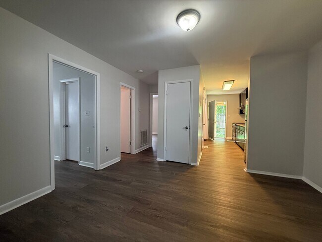 Foto del edificio - 1483 Old Virginia Beach Rd