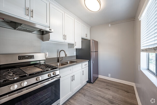 Interior Photo - Twin Palms
