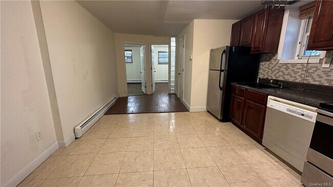 Foto del edificio - 3807 Greystone Ave