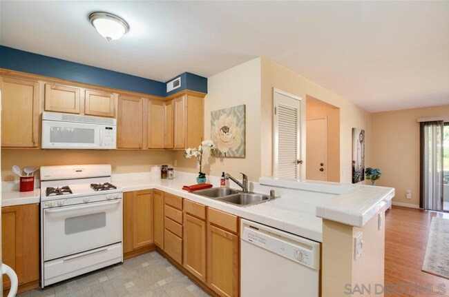 Building Photo - 12253 Carmel Vista Rd