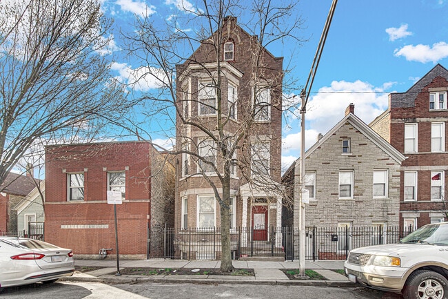 Building Photo - 2623 W 21st Pl