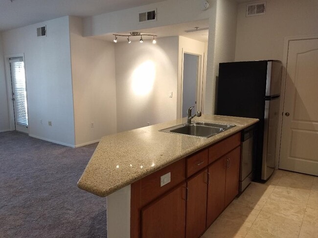 Open floor plan - 5302 E Van Buren St