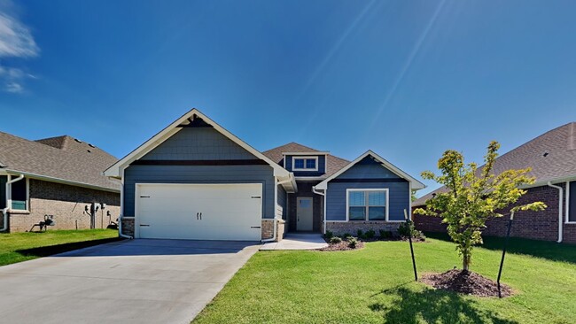 Building Photo - Luxury 4 Bedroom 2 Bathroom Home in Norman...