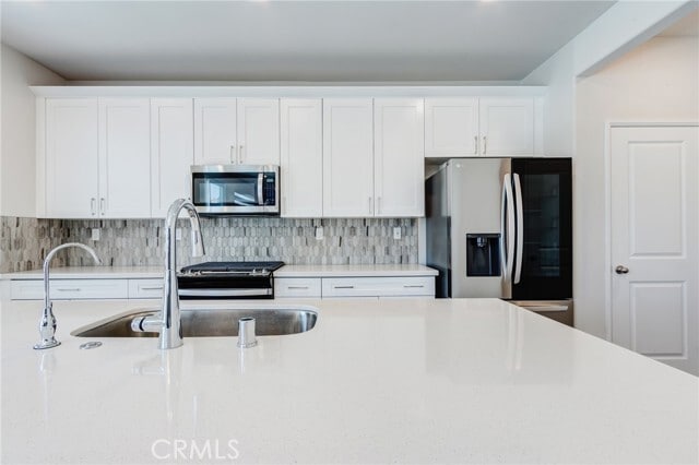 Building Photo - 36469 Shine Dr