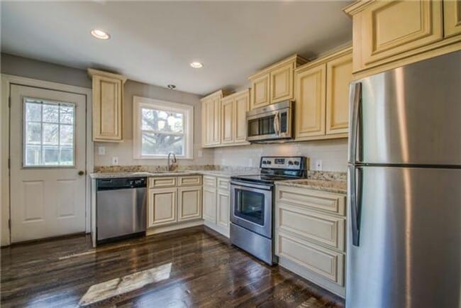 Foto del edificio - Stunning Renovated 1940s Home in Prime East Nashville Location!