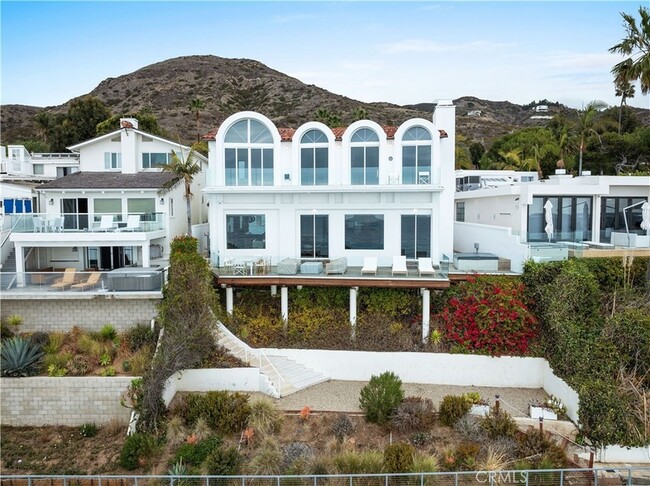 Building Photo - 31654 Broad Beach Rd