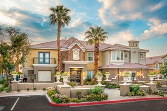 Building Photo - Arzano