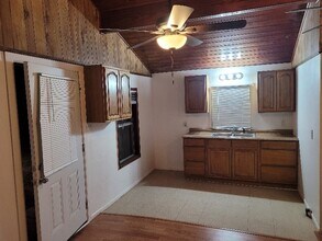 Building Photo - 40 Jimmie Ln