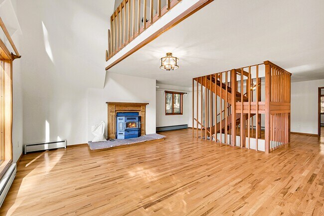 Foto del edificio - 28195 Cragmont Dr