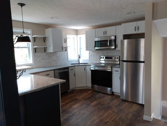 Building Photo - 1641 Flesher Ave
