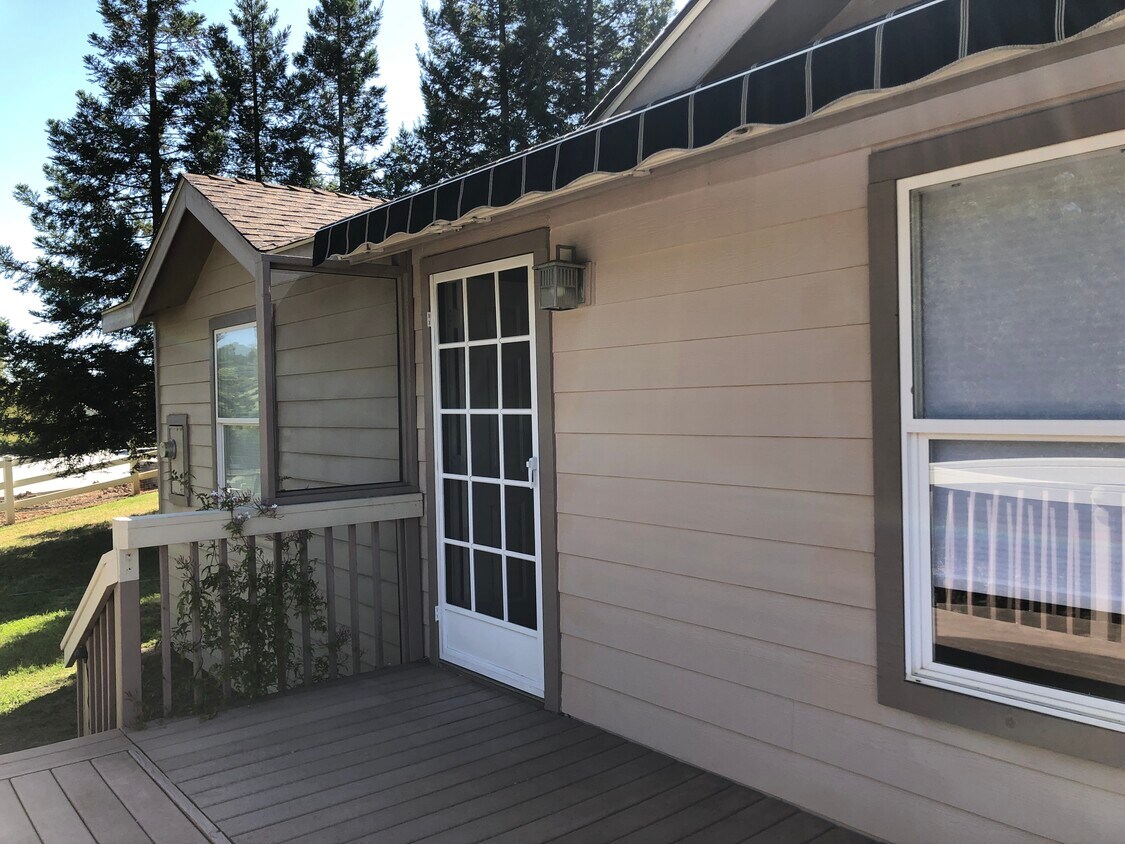 Foto principal - 9930 Quail Hill Dr