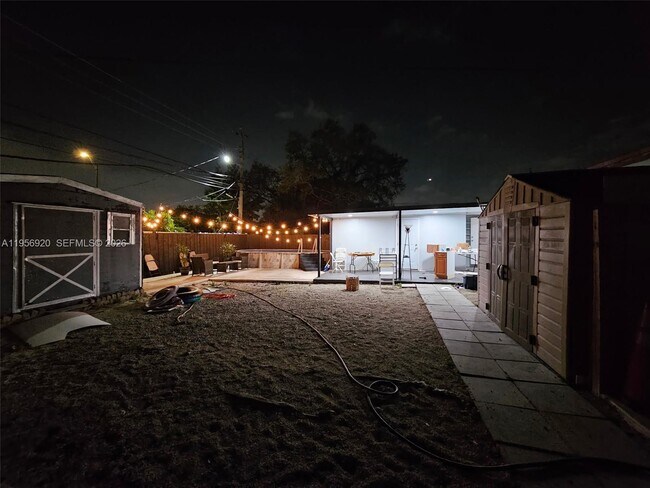 Foto del edificio - 2282 NW 152nd St